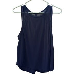 525. Lululemon black cutout back activewear tank size 8